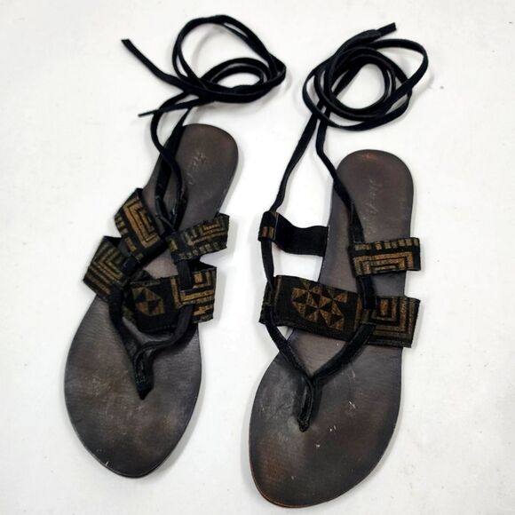 Free People Aztec Pattern Black Suede Lace Up Thong Gladiator Sandals 41 10 - Picture 1 of 7